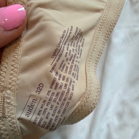 Tan Bra - Picture 2 of 4